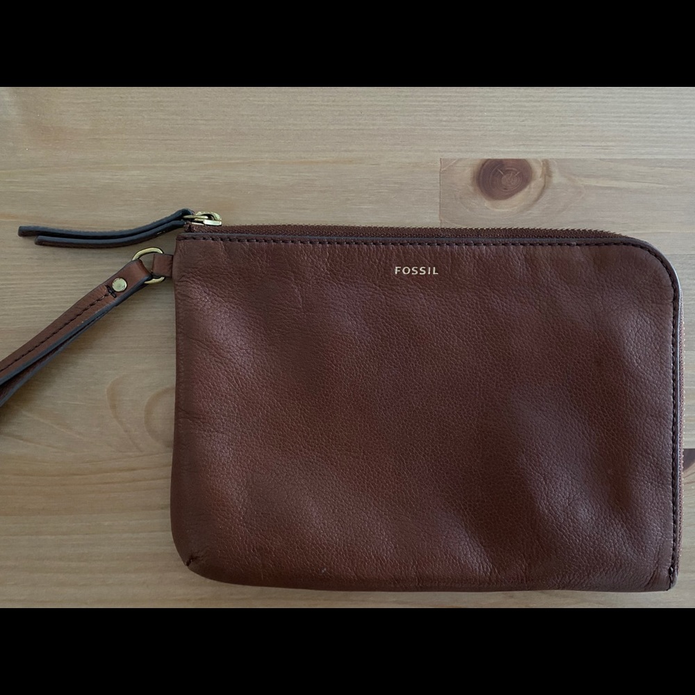 Fossil Wrist Bag - Picture 2 of 3